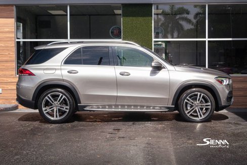 Used 2020 Mercedes-Benz GLE 350 4MATIC w/ Premium Package image 4
