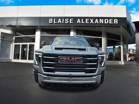 New 2026 GMC Sierra 2500 SLE w/ SLE Value Package; image 9