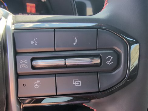 New 2025 Chevrolet Colorado Z71 w/ Technology Package image 24