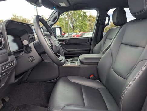 Used 2024 Toyota Land Cruiser image 25