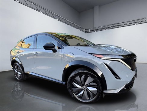 Used 2023 Nissan Ariya AWD image 26