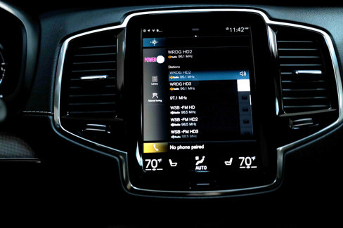 Used 2021 Volvo XC90 T8 R-Design w/ Advanced Package image 59