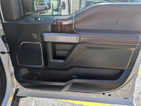 Used 2016 Ford F150 Platinum w/ Technology Package image 30