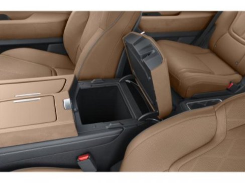Certified 2025 INFINITI QX80 Sensory image 16