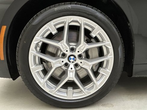 Used 2025 BMW 330i xDrive Sedan w/ Convenience Package image 11