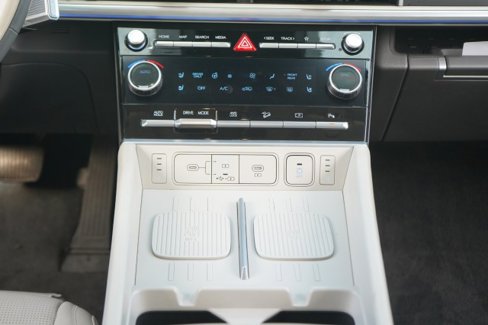 Used 2024 Hyundai Santa Fe Calligraphy image 53