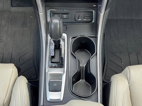 Used 2021 Subaru Ascent Limited w/ Technology Package image 15