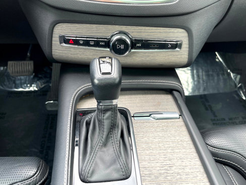 Used 2022 Volvo XC90 T6 Inscription w/ Advanced Package image 23