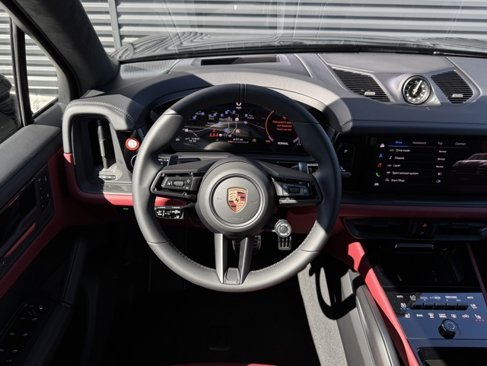 New 2026 Porsche Cayenne GTS image 16