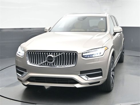 Used 2024 Volvo XC90 T8 Ultimate w/ Protection Package Premier image 3