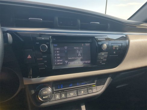Used 2015 Toyota Corolla LE image 17