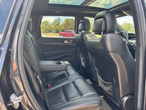 Used 2014 Jeep Grand Cherokee Overland w/ Advanced Technology Group image 15