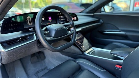 Used 2024 Lucid Air Touring image 13