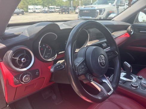 Used 2020 Alfa Romeo Stelvio Ti w/ Active Blind Spot Package image 8