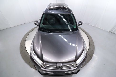 Used 2019 Toyota Highlander AWD V6 image 48