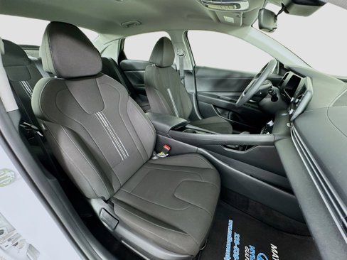 Certified 2025 Hyundai Elantra Blue w/ Cargo Package image 27