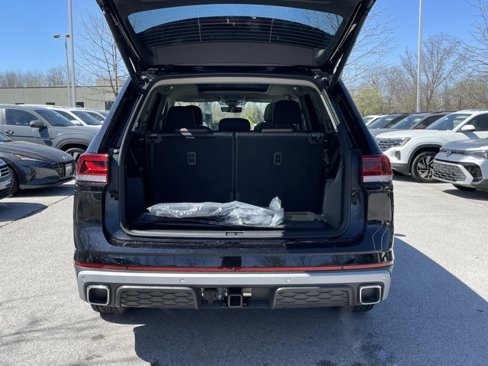 New 2025 Volkswagen Atlas Peak Edition SE image 26