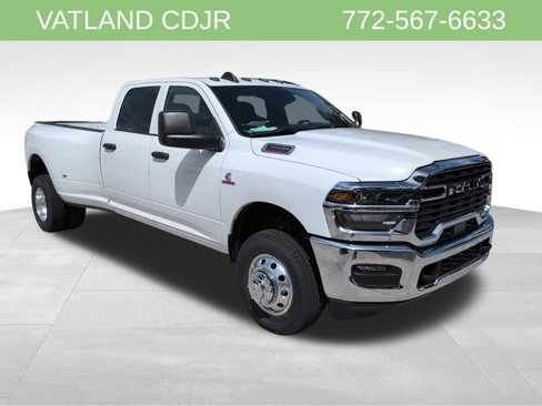 New 2026 RAM 3500 Tradesman w/ Chrome Appearance Group image 31