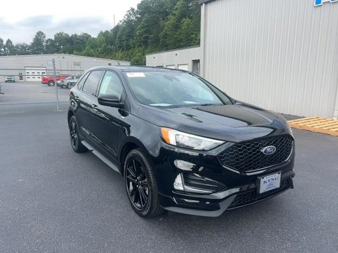 Certified 2024 Ford Edge ST-Line image 4