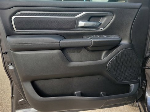 New 2026 RAM 1500 4x4 Crew Cab image 11