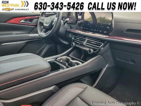 New 2026 Chevrolet Traverse Z71 w/ Driver Confidence Package image 19
