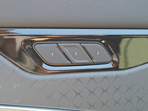 New 2025 Jeep Wagoneer Limited image 8