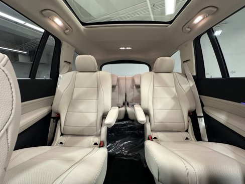 New 2026 Mercedes-Benz GLS 450 4MATIC image 15
