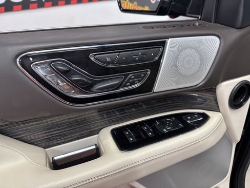 Used 2020 Lincoln Navigator L Black Label image 24