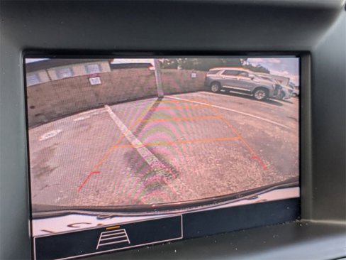 Used 2024 GMC Terrain SLE image 17
