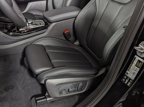 New 2025 BMW X4 M40i image 14