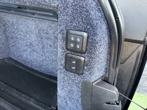 Used 2020 Land Rover Range Rover HSE image 37