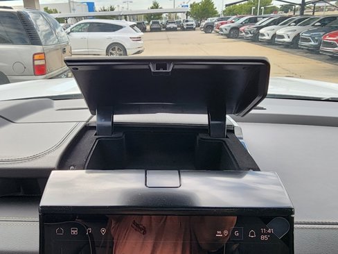 New 2026 GMC Yukon Elevation image 30