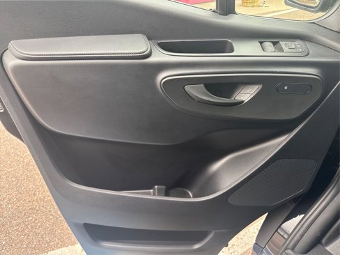 Used 2024 Mercedes-Benz Sprinter 2500 w/ Acoustic Package image 19