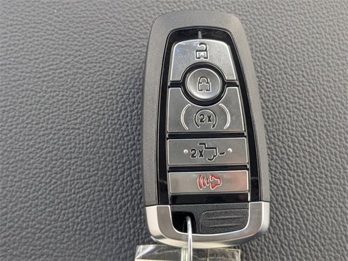 New 2026 Ford F250 Lariat image 30