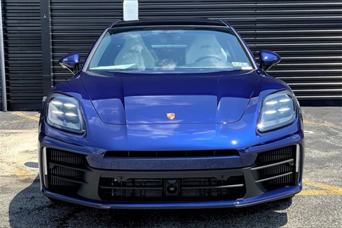 New 2025 Porsche Panamera 4 image 11
