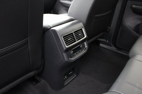 New 2026 Volkswagen Atlas SE image 9