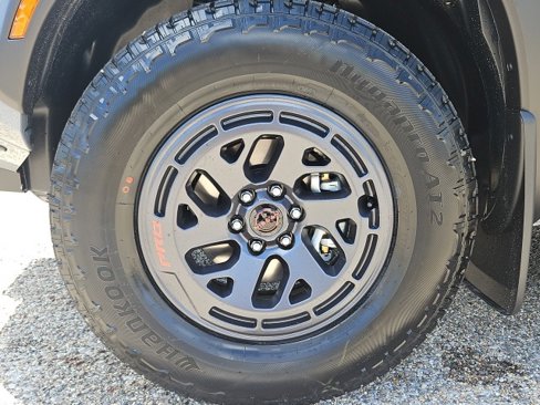 New 2025 Nissan Frontier PRO-4X image 38