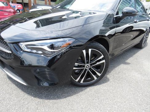 Used 2025 Mercedes-Benz CLA 250 4MATIC image 24