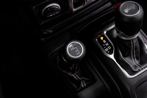 Used 2022 Jeep Wrangler Unlimited Sahara w/ Cold Weather Group image 39