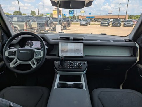 New 2025 Land Rover Defender 90 X-Dynamic SE image 15