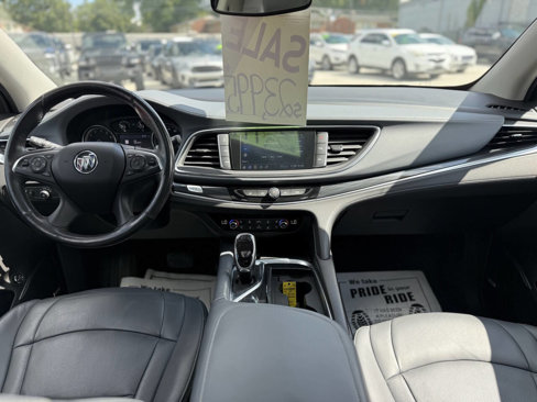 Used 2020 Buick Enclave Premium w/ Sun and Sites Package image 18