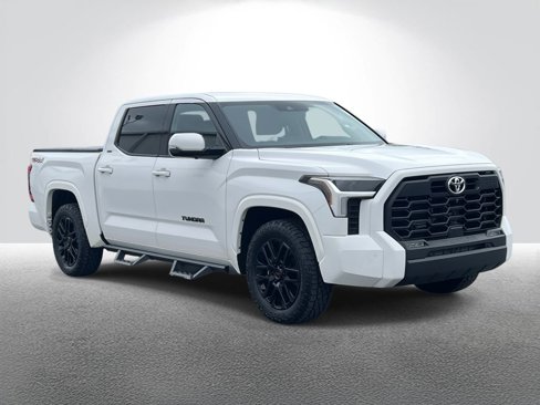 Used 2022 Toyota Tundra SR5 image 7