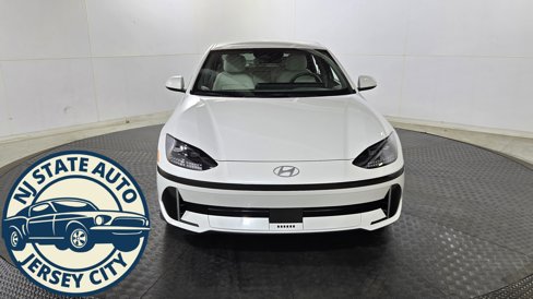 Used 2023 Hyundai Ioniq 6 SEL image 2