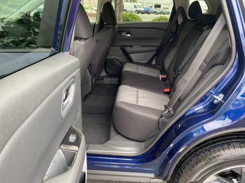 New 2026 Nissan Rogue SV image 25