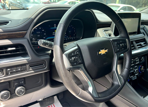 Used 2023 Chevrolet Suburban Premier image 11