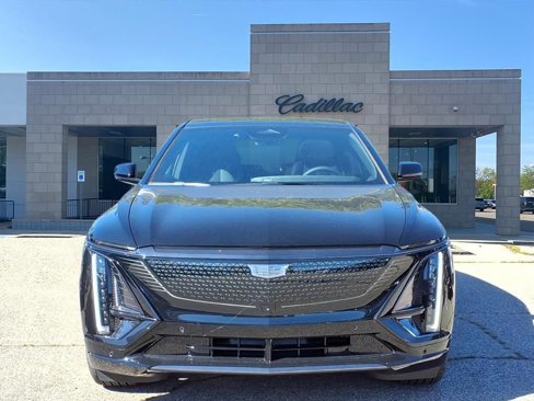 New 2026 Cadillac Lyriq Sport image 2