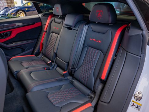 Used 2023 Lamborghini Urus S image 15