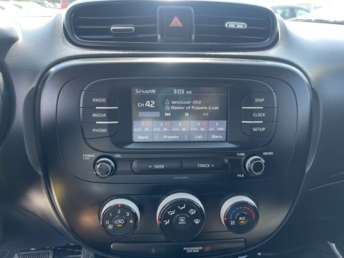 Used 2019 Kia Soul image 16