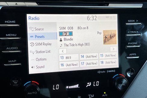Used 2019 Toyota Camry XLE image 17