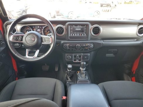 Used 2018 Jeep Wrangler Unlimited Sahara image 11